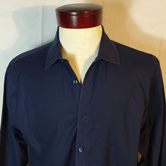 Tommy Hilfiger Slim Fit Non-Iron Men's Shirt - Picture 2 of 7